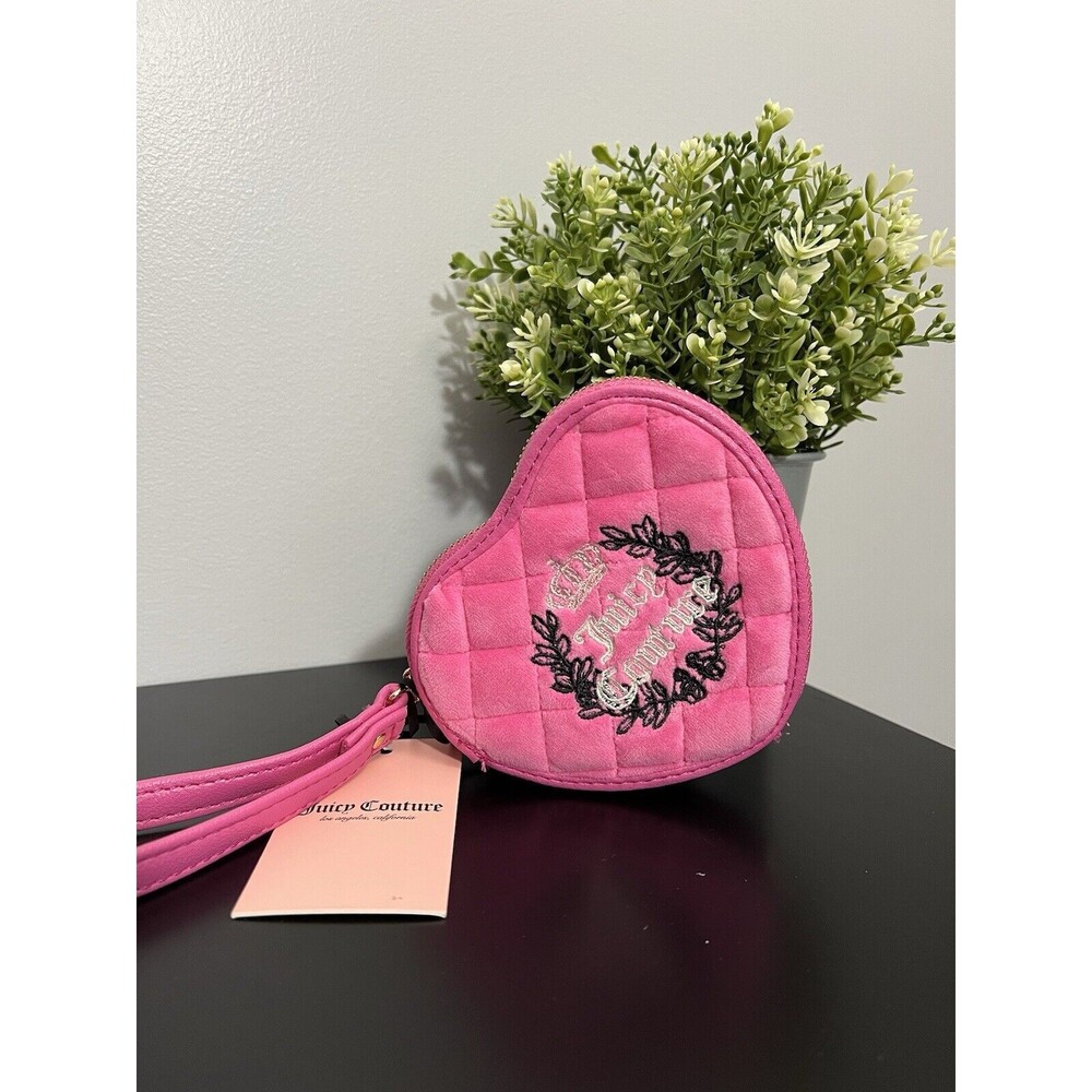 JUICY COUTURE ROYAL COUTURE HEART ZIP AROUND WALLET JUICY PINK Brand New